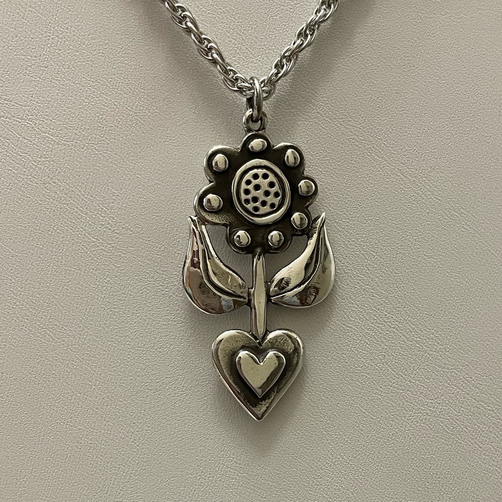 James Avery Rare Retired Melissa Flower 🌻 Pendant - Picture 2 of 5